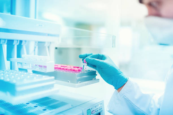 Why Titanium is Transforming the Medical Industry: Applications in Implants, Dental, and Surgical Devices